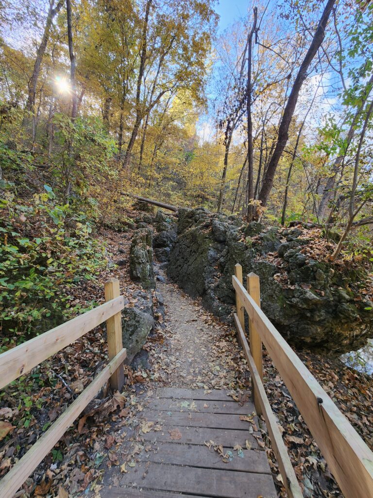 hike trail at HaHaTonka