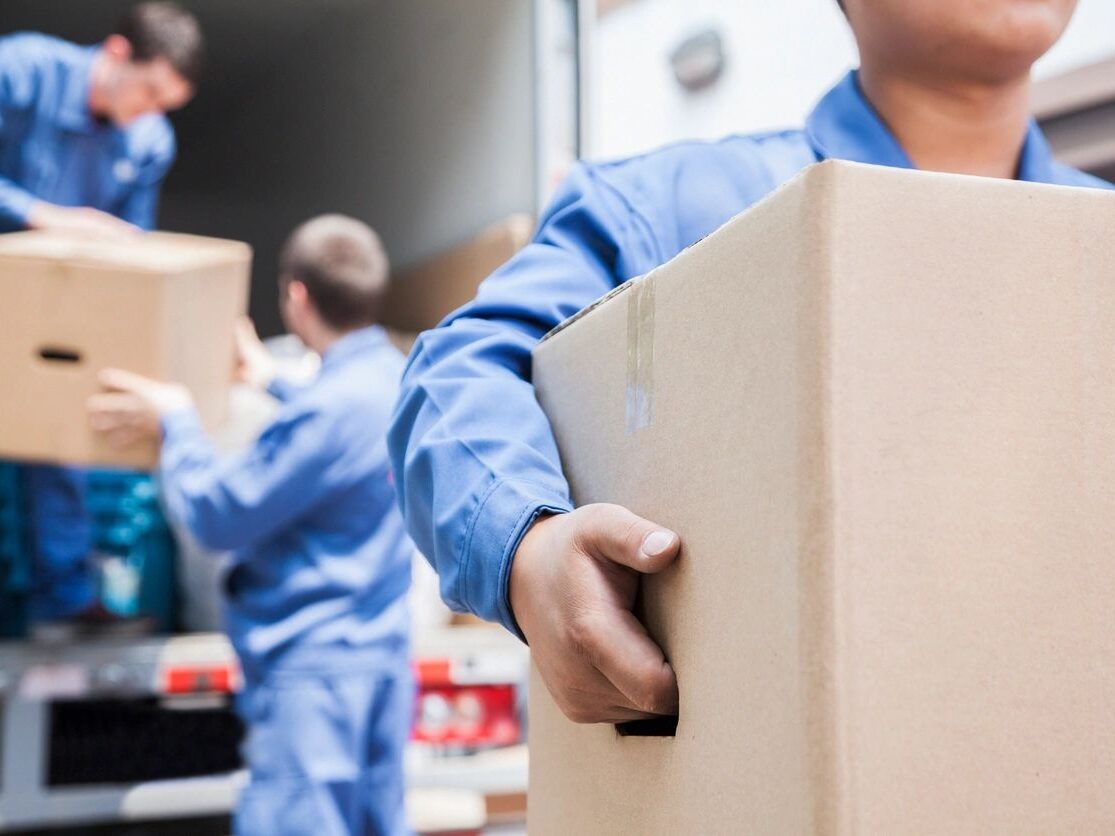 Moving Day Reminders for water, cash for tips, and asking for help.
