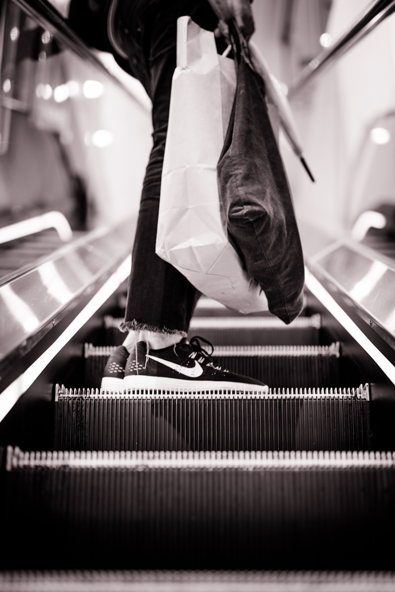 turning errands into everyday adventures with a simple tote bag