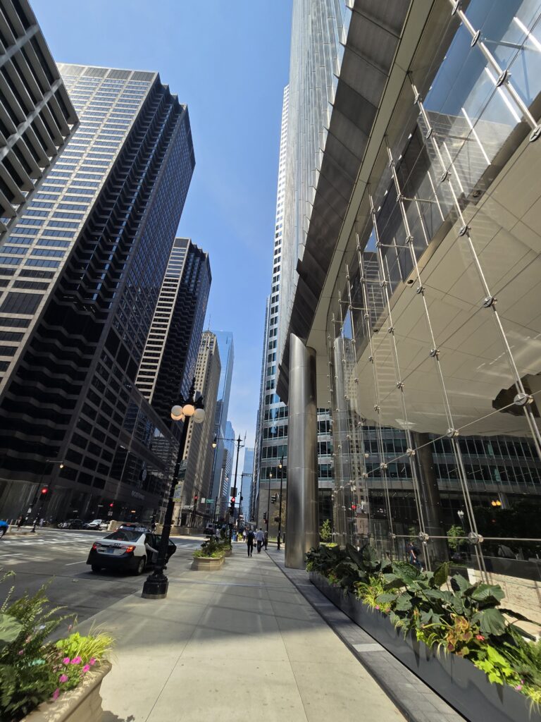 Downtown Chicago street scene while walking from Union Station to the hotel.